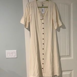 Wren & Ivory Dress. Size M. Midi dress.